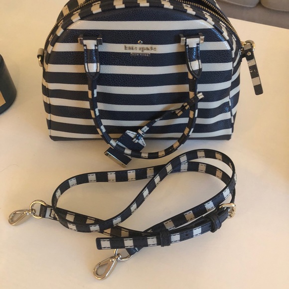 New condition Kate Spade striped bag - Picture 3 of 3